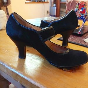 Sofft Brand Black Suede Elegant & Comfy Shoes